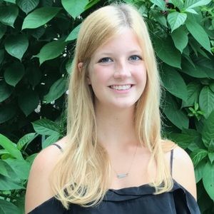 Meet your Posher, Steph